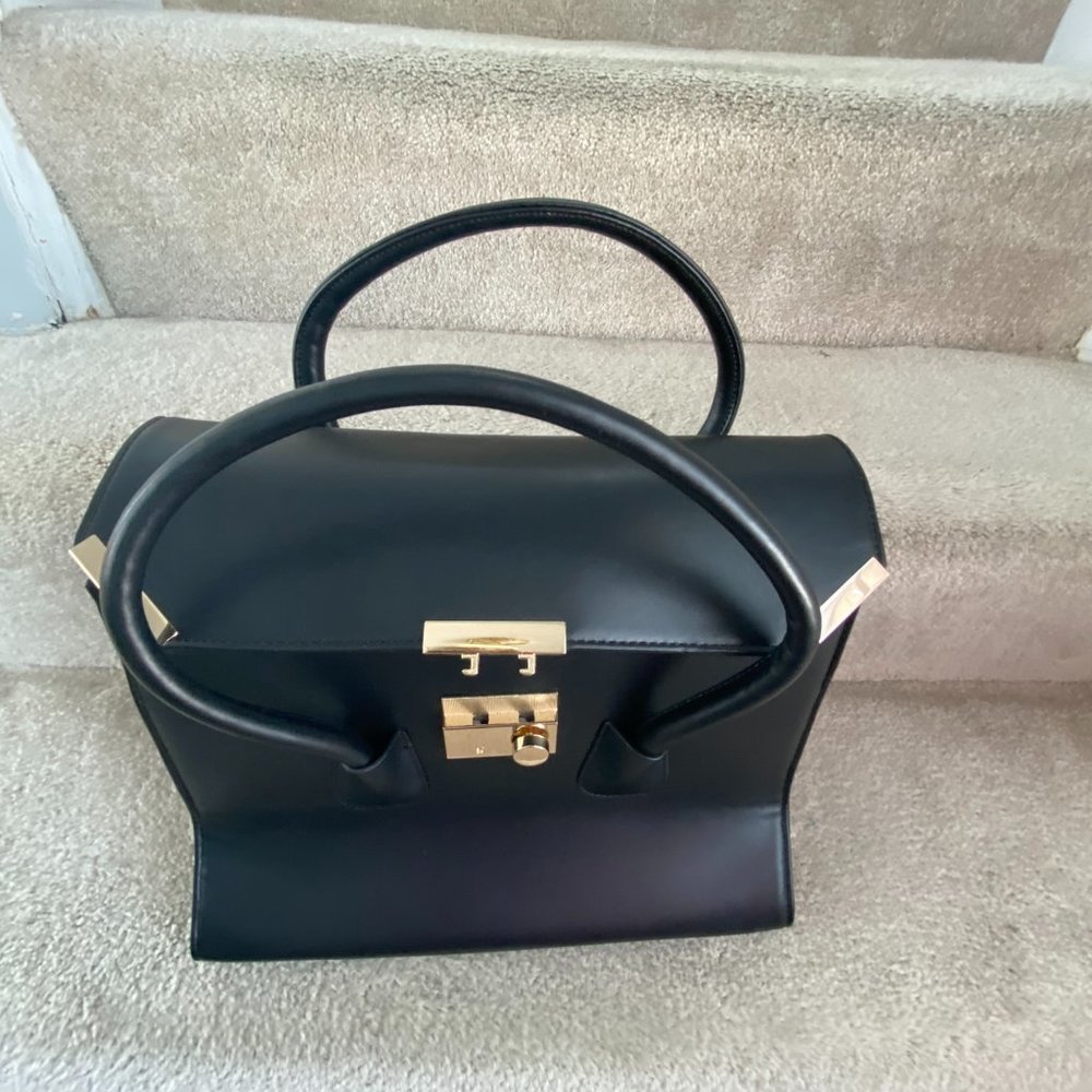 Ashro Black Satchel Bag